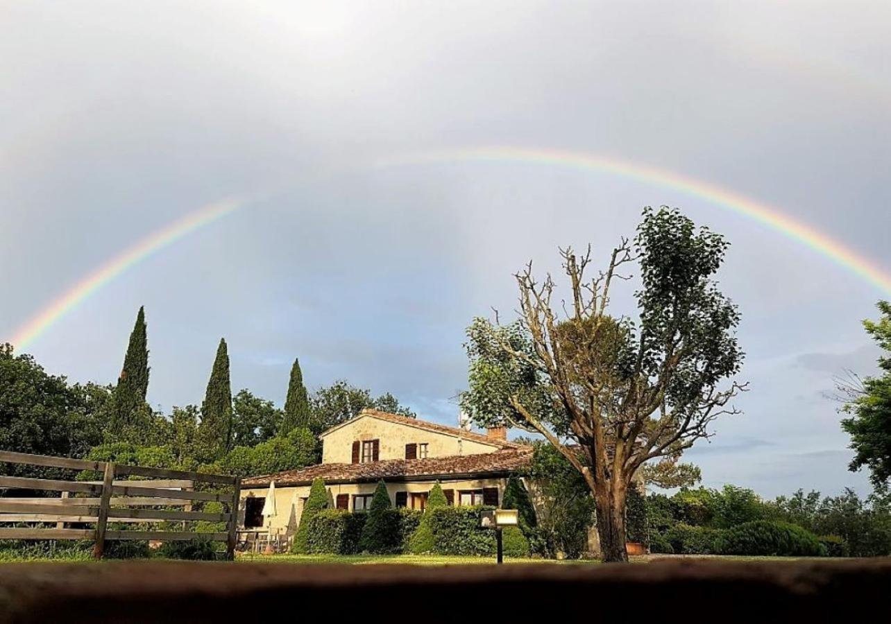 Fattoria Agriturismo Nerbona Villa Casole dʼElsa Exterior foto