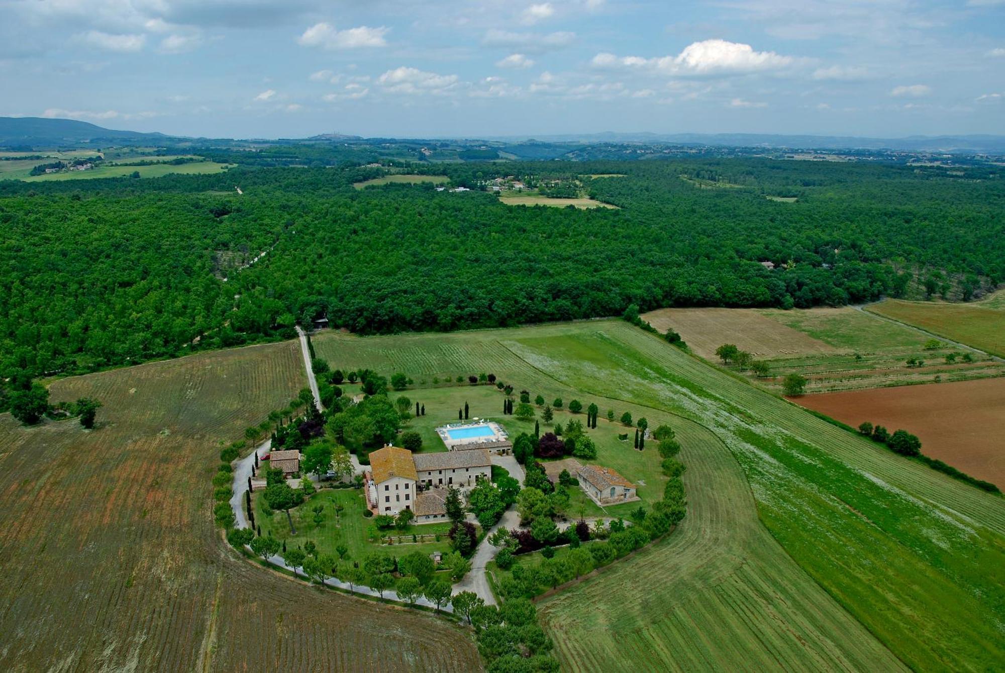 Fattoria Agriturismo Nerbona Villa Casole dʼElsa Exterior foto